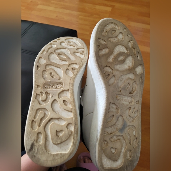 Alexander McQueen Sneakers - Picture 2 of 4